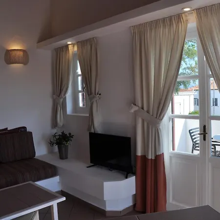 Nissia Traditional Residences Aparthotel
