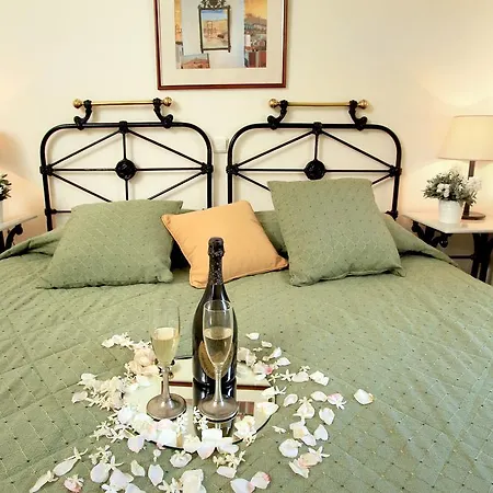 Nissia Traditional Residences Spetses Town