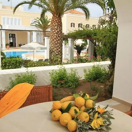 Aparthotel Nissia Traditional Residences 4*
